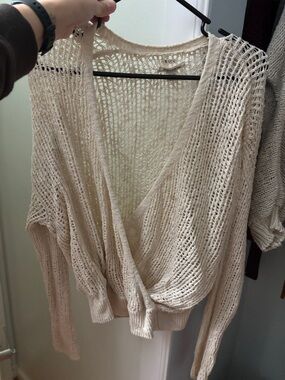Billabong Cream Open-Weave V-Neck Knit Sweater